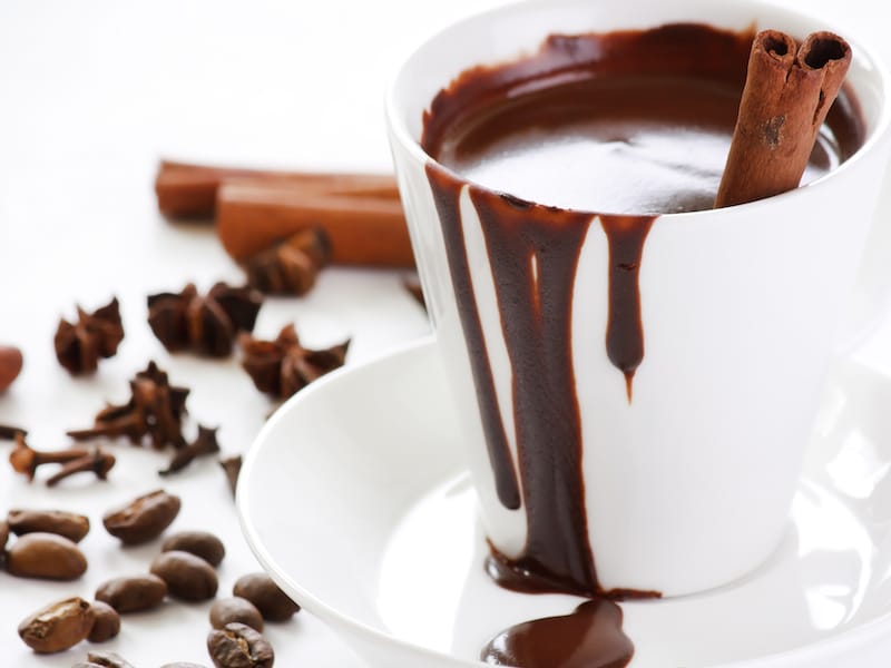 chocolate caliente especiado con pimienta salvaje